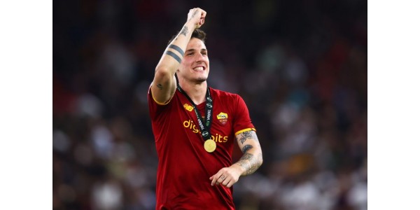 Roma trägt für ihn die Kapitänsbinde, aber sie hält nicht unbedingt sein Herz